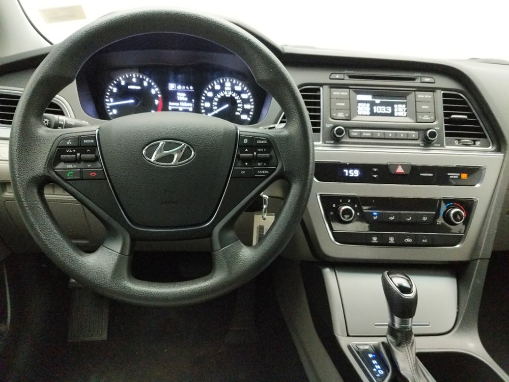 2017 Hyundai Sonata - Driver Dash