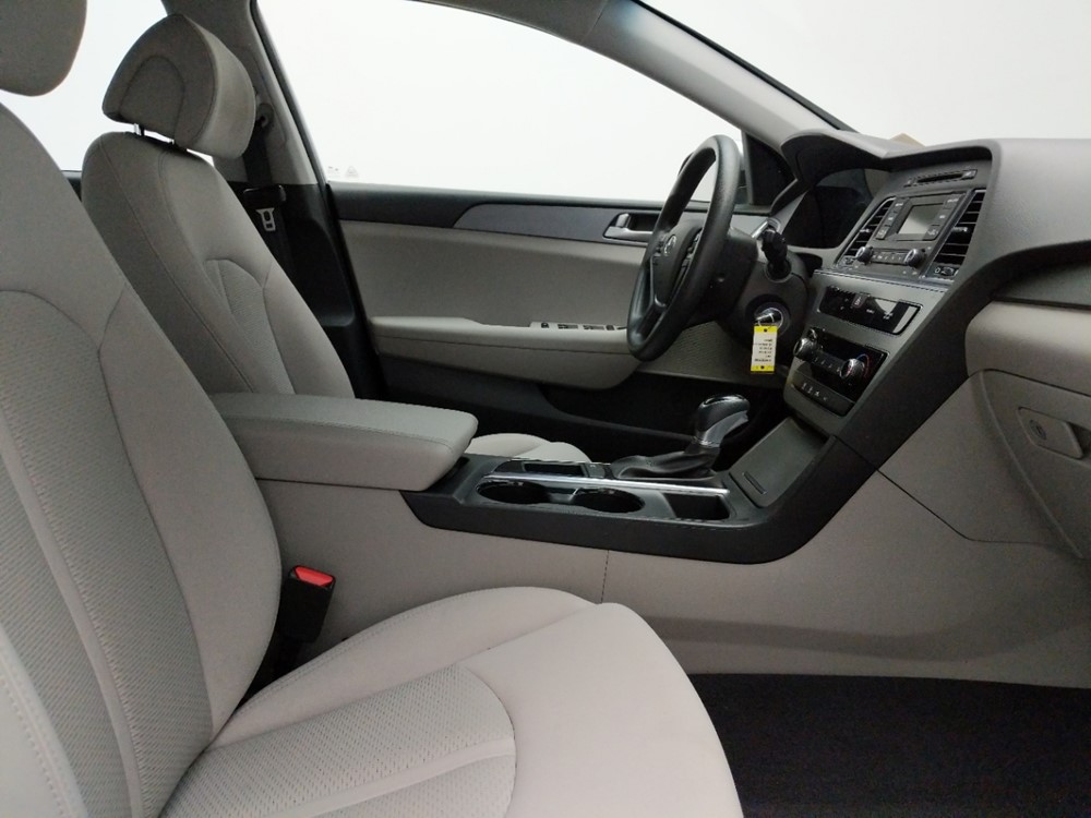 2017 Hyundai Sonata - Passenger Front Seat