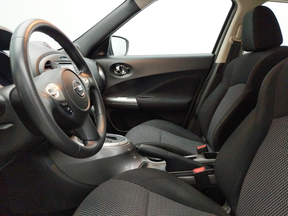 2016 Nissan JUKE - Driver Front Seat