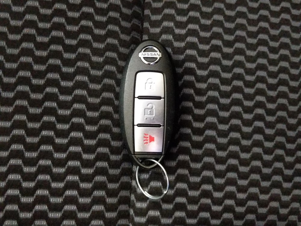 2016 Nissan JUKE - Keys