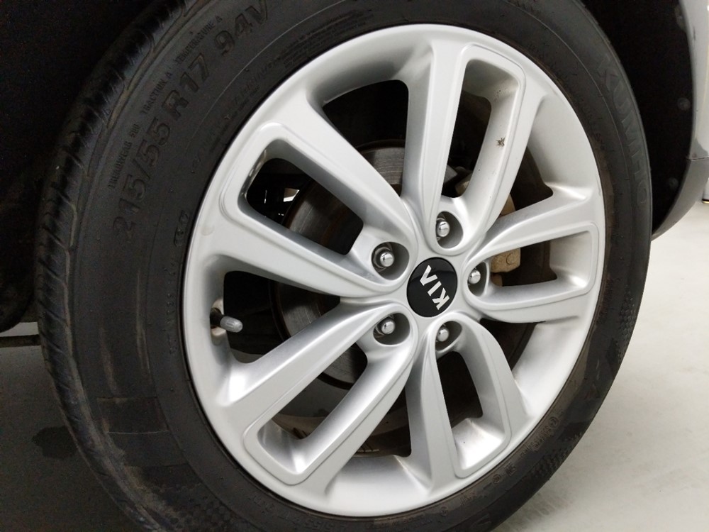 2018 Kia Soul - Wheel