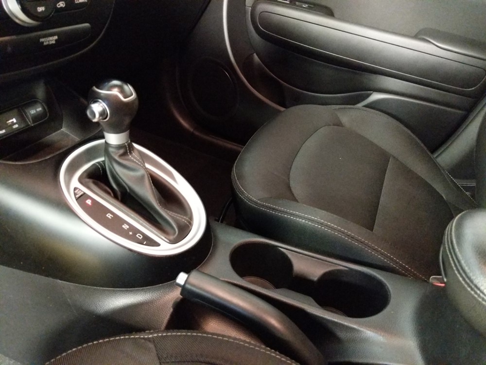 2018 Kia Soul - Center Console/Cup Holders