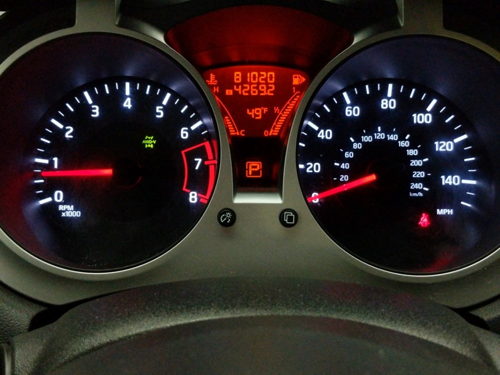 2012 Nissan JUKE - Odometer Close Up