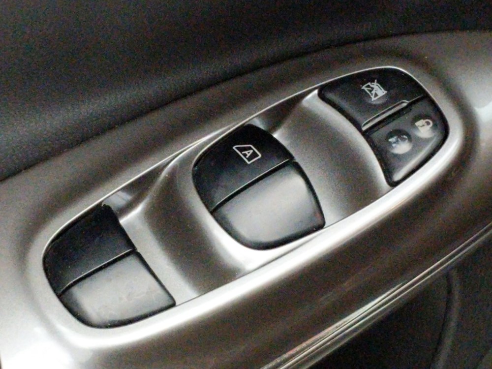 2012 Nissan JUKE - Driver Power Windows/Lock Control