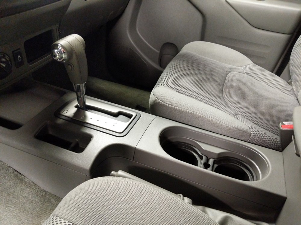 2017 Nissan Frontier - Center Console/Cup Holders