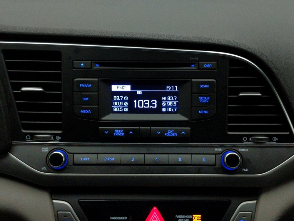 2017 Hyundai Elantra - Stereo Package