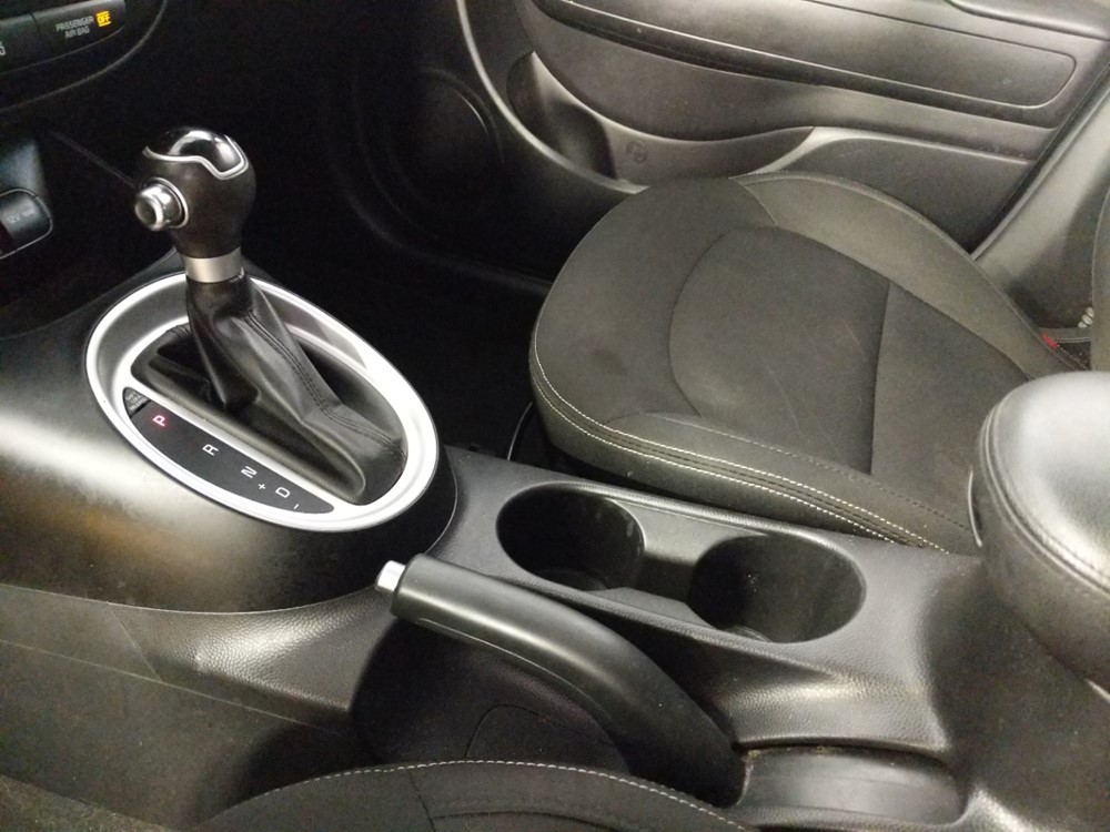 2016 Kia Soul - Center Console/Cup Holders