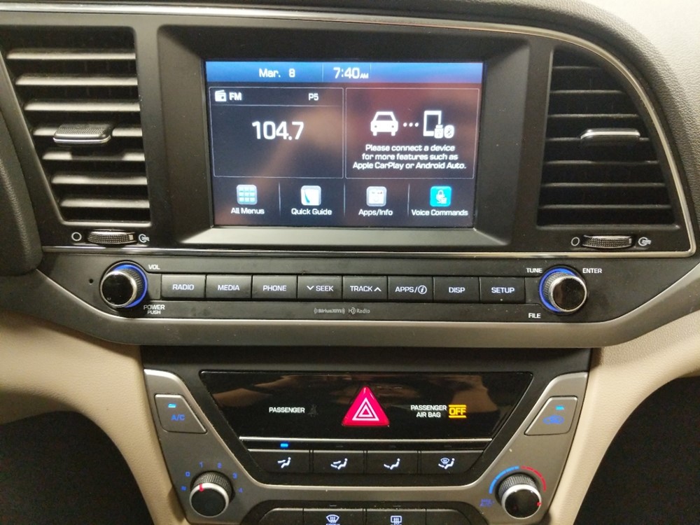 2017 Hyundai Elantra - Stereo Package
