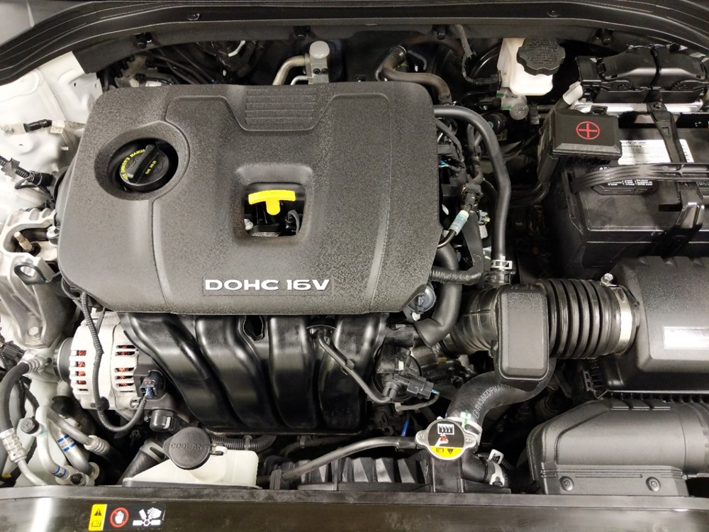 2017 Hyundai Elantra - Engine
