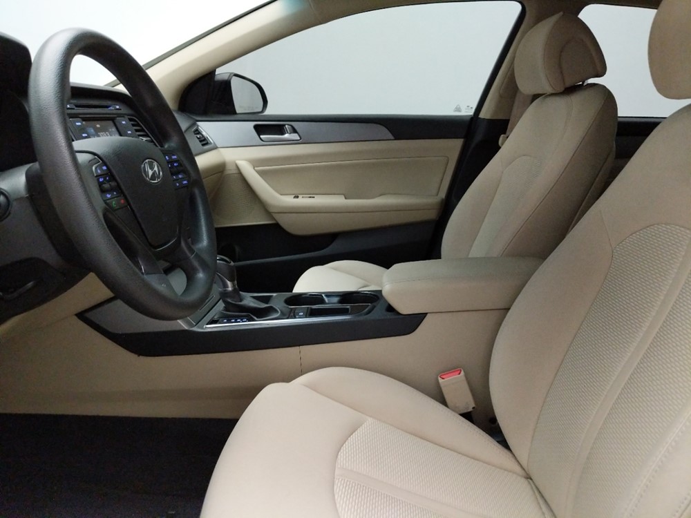 2015 Hyundai Sonata - Driver Front Seat