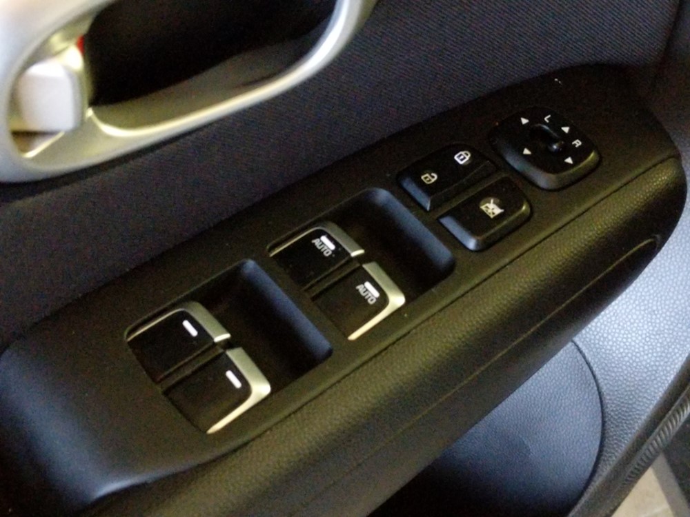 2018 Kia Soul - Driver Power Windows/Lock Control