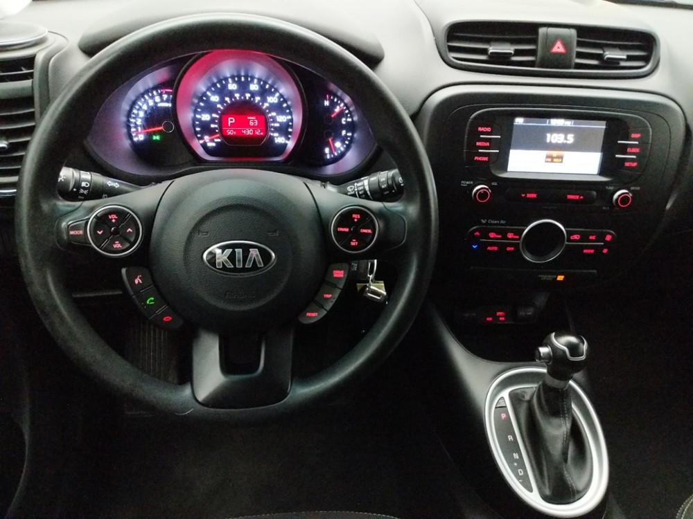 2017 Kia Soul - Driver Dash