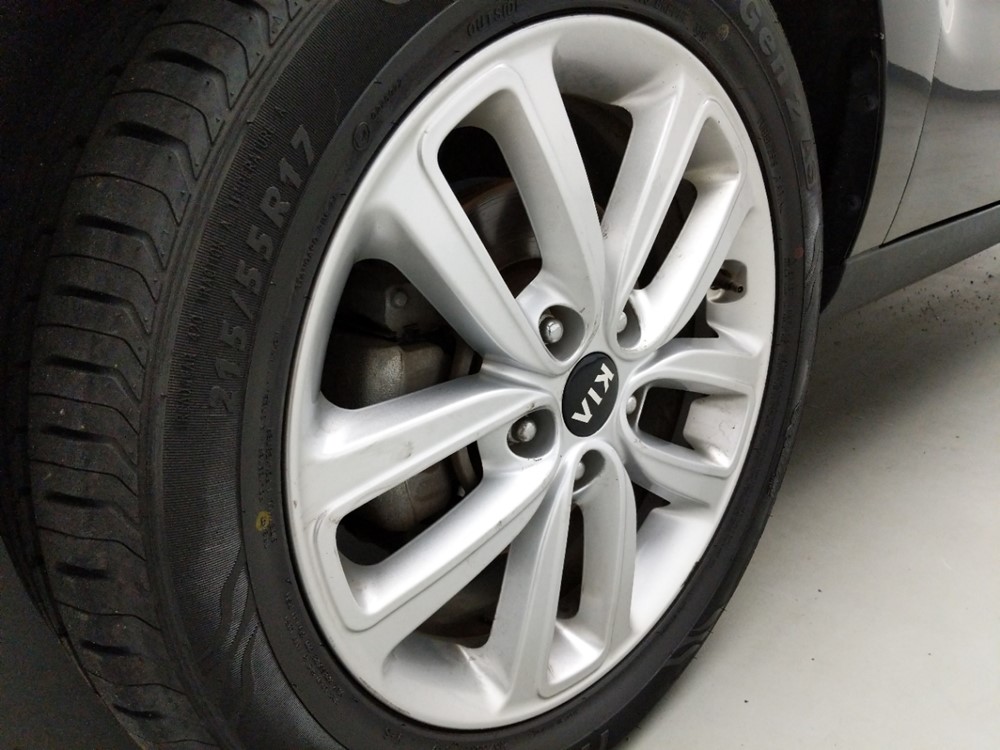 2017 Kia Soul - Wheel