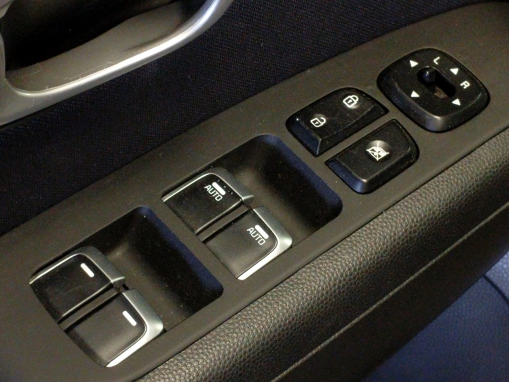 2017 Kia Soul - Driver Power Windows/Lock Control