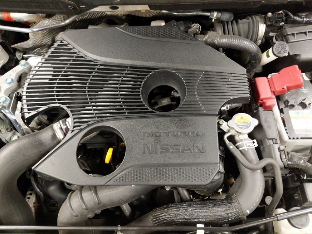 2017 Nissan JUKE - Engine