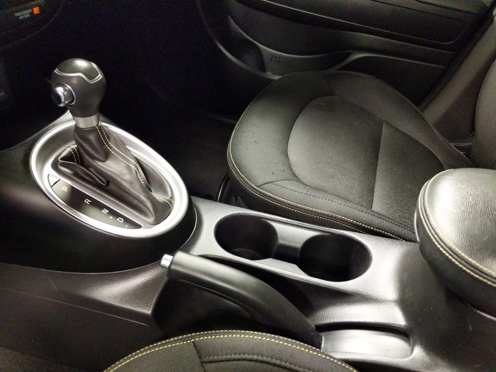 2015 Kia Soul - Center Console/Cup Holders