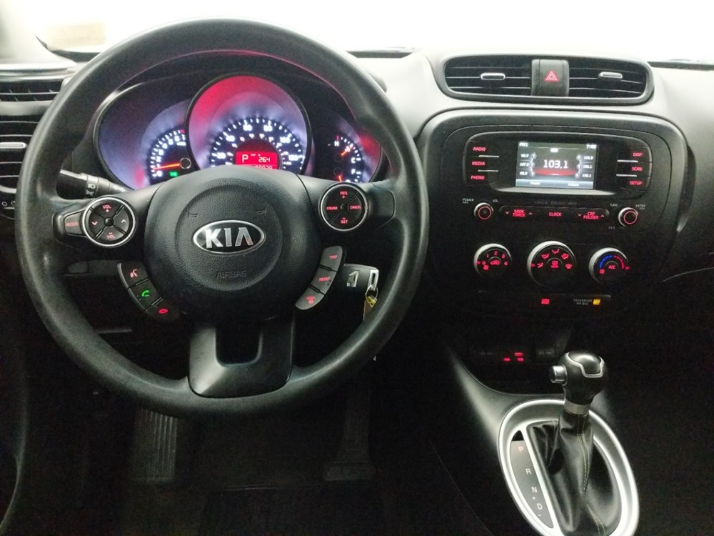2016 Kia Soul - Driver Dash