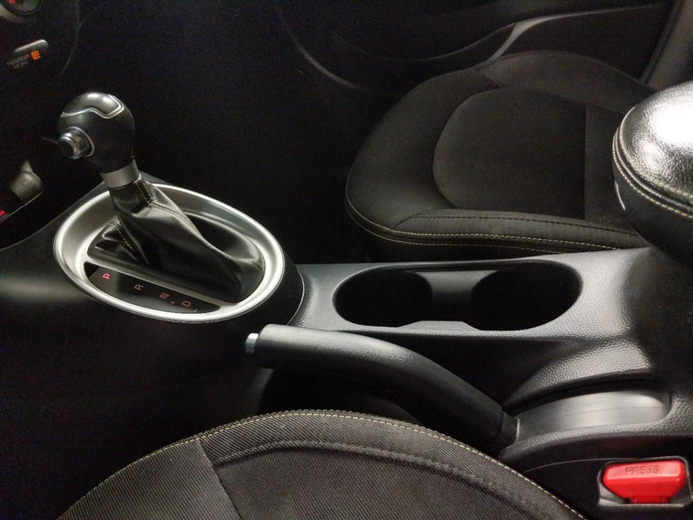 2016 Kia Soul - Center Console/Cup Holders