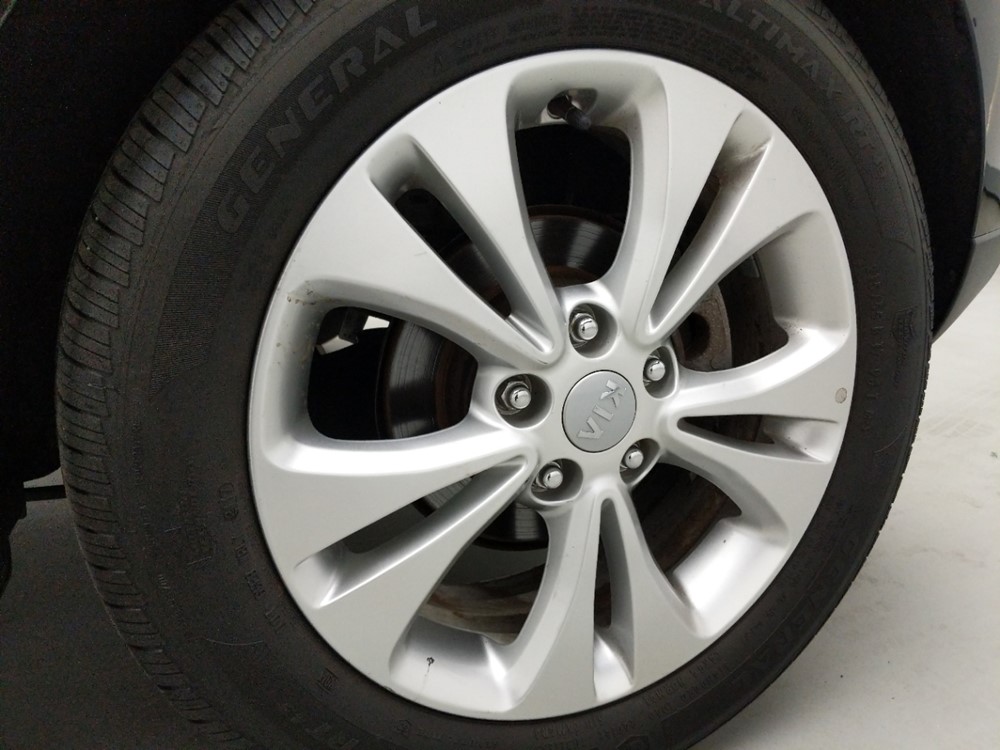 2016 Kia Soul - Wheel