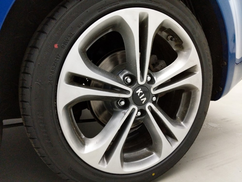 2015 Kia Forte - Wheel
