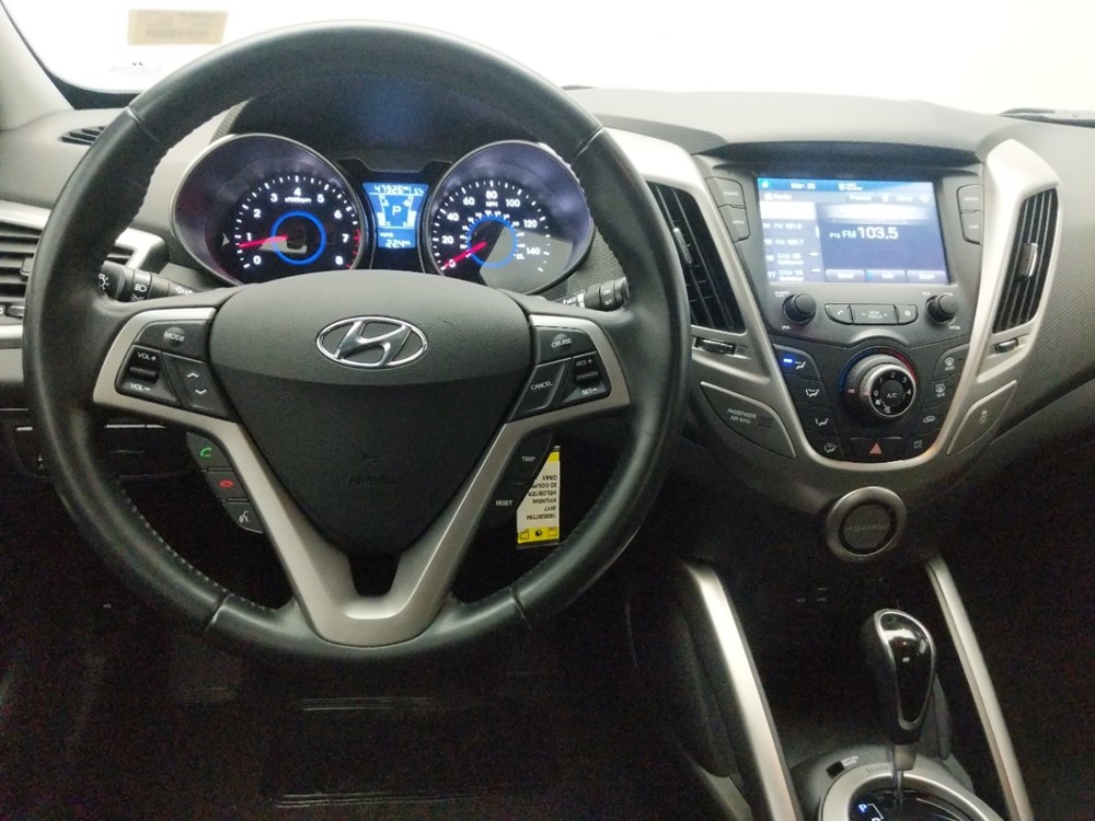 2017 Hyundai Veloster - Driver Dash