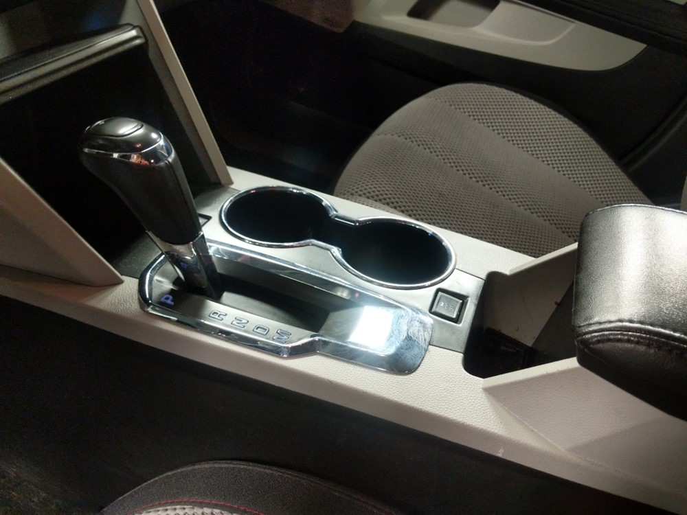 2017 Chevrolet Equinox - Center Console/Cup Holders