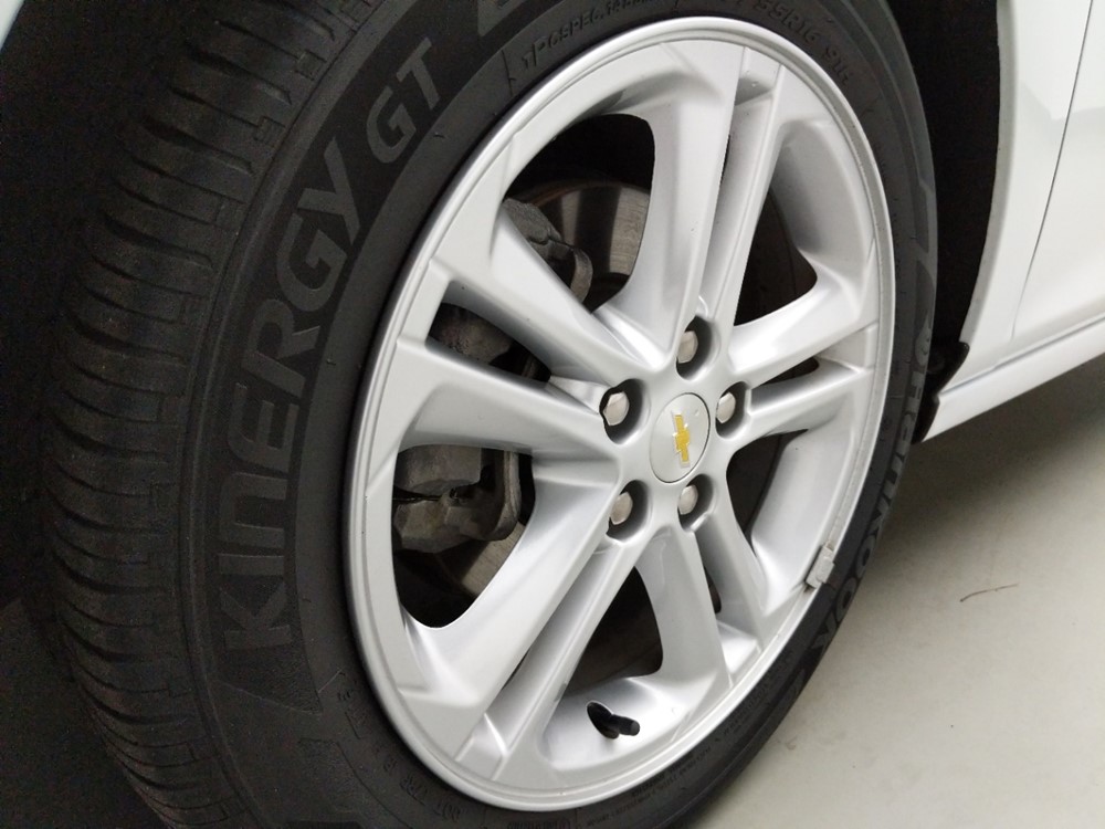 2017 Chevrolet Cruze - Wheel