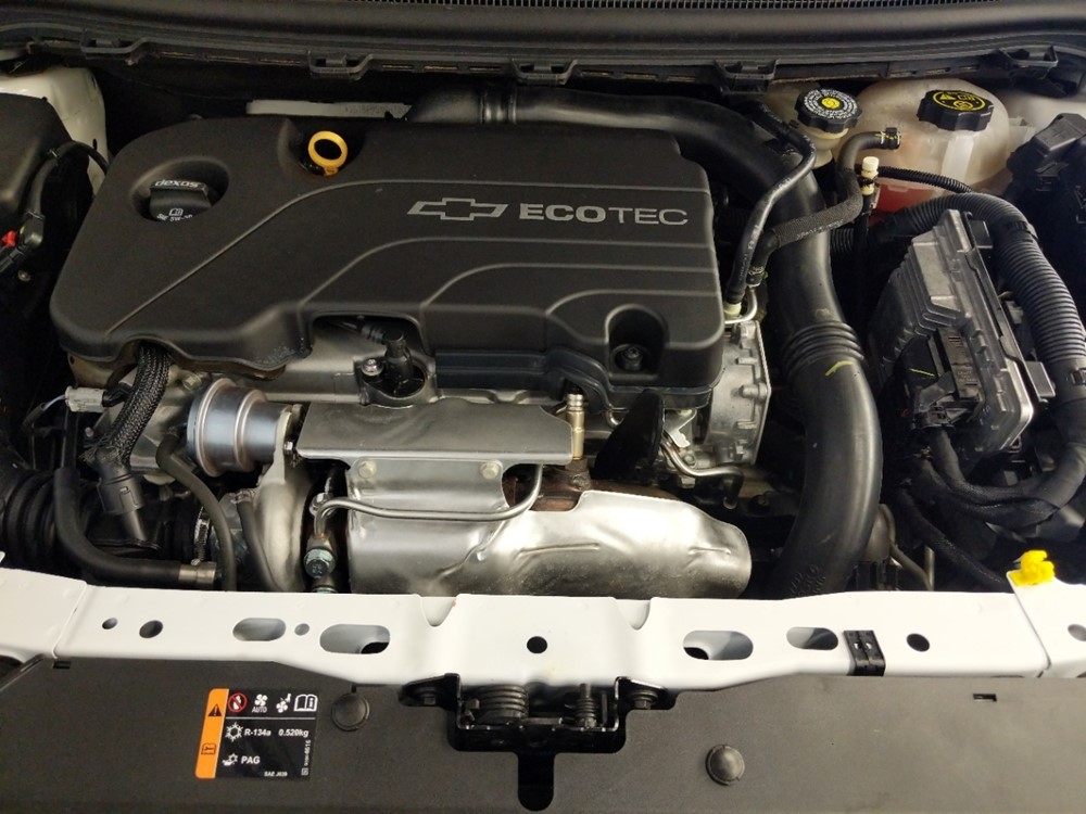 2017 Chevrolet Cruze - Engine