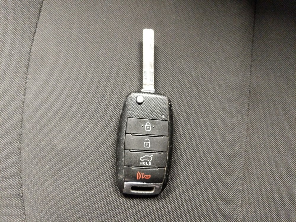 2016 Kia Soul - Keys