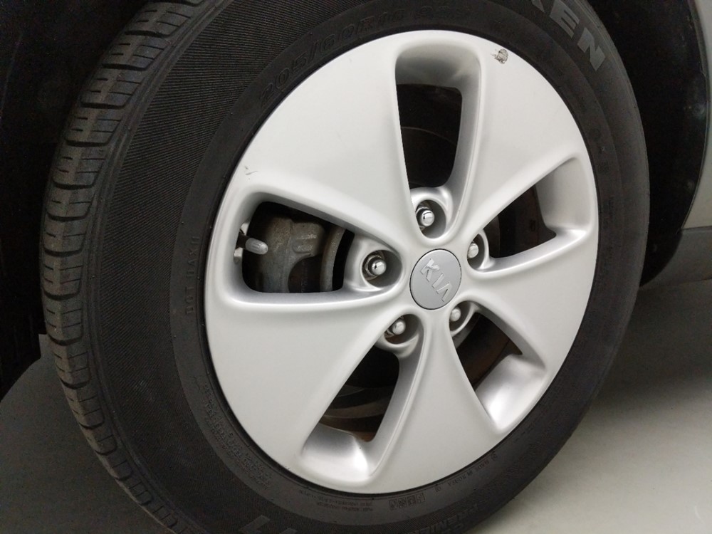 2016 Kia Soul - Wheel