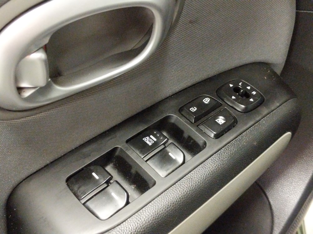 2016 Kia Soul - Driver Power Windows/Lock Control