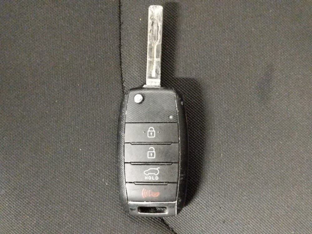 2016 Kia Soul - Keys