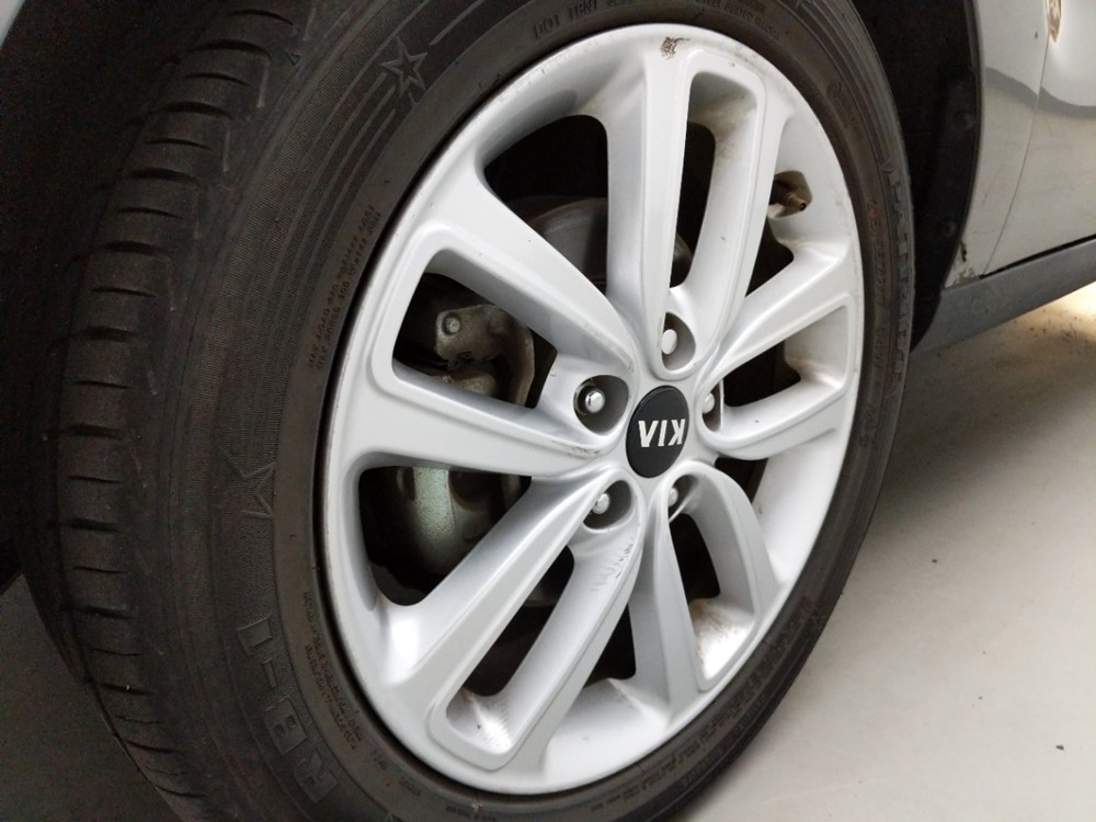 2017 Kia Soul - Wheel