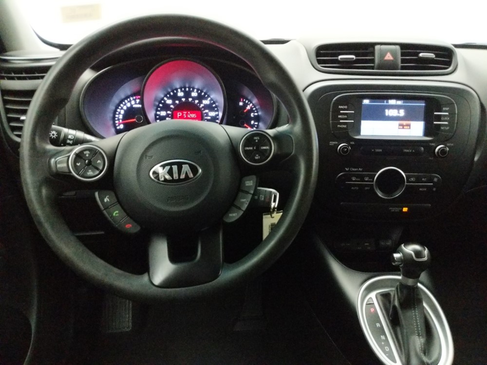 2017 Kia Soul - Driver Dash
