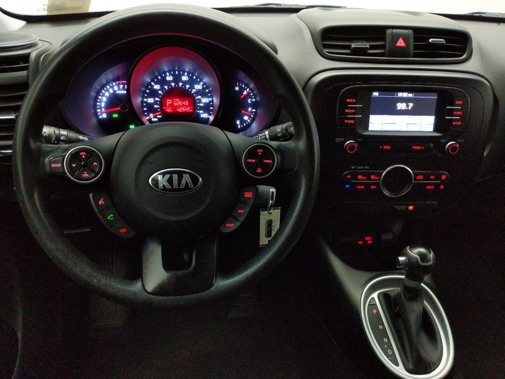 2017 Kia Soul - Driver Dash