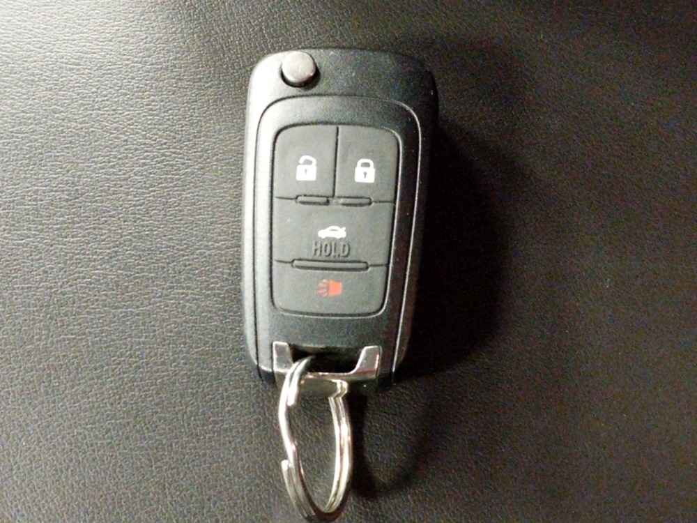 2016 Buick Regal - Keys