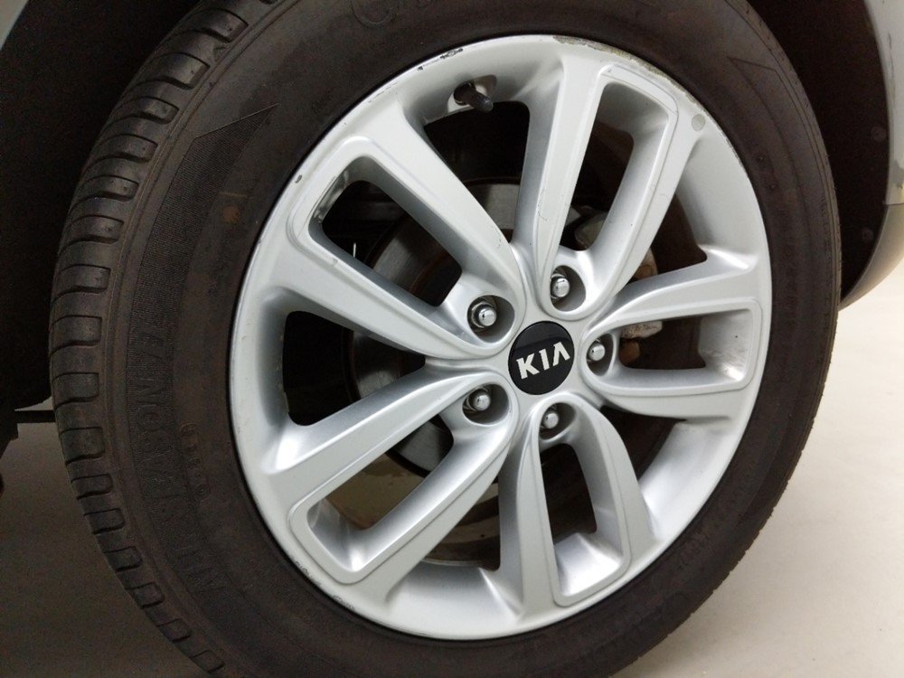 2017 Kia Soul - Wheel