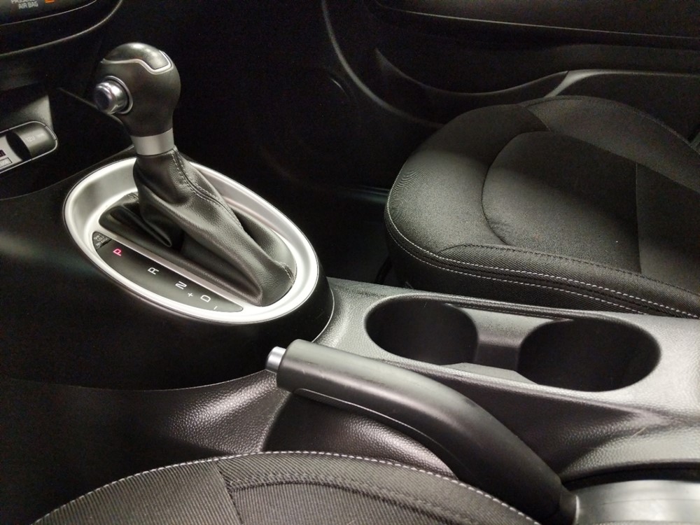 2017 Kia Soul - Center Console/Cup Holders