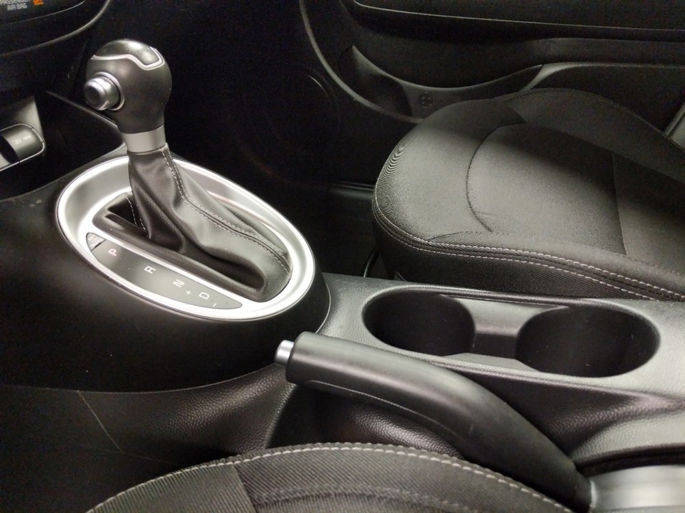 2018 Kia Soul - Center Console/Cup Holders