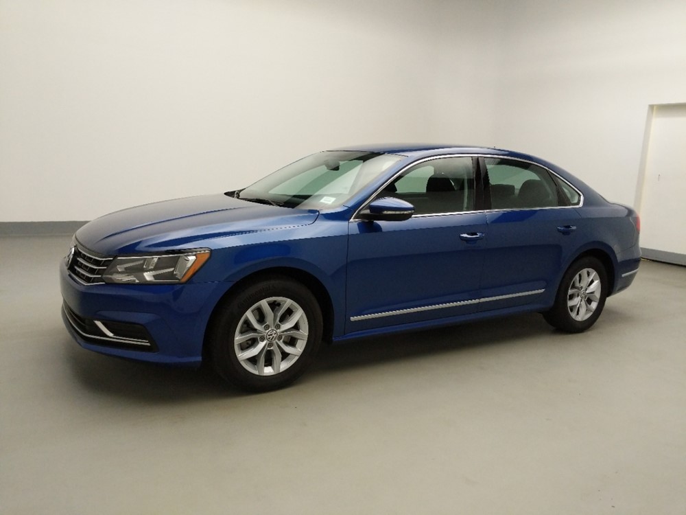 2016 Volkswagen Passat - Driver Front Side