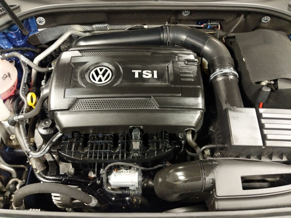 2016 Volkswagen Passat - Engine