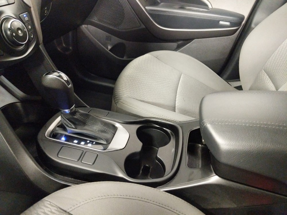 2014 Hyundai Santa Fe - Center Console/Cup Holders