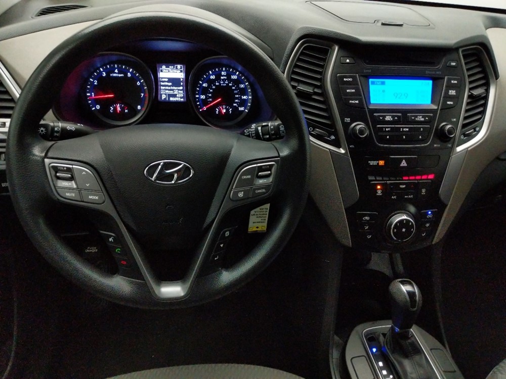 2014 Hyundai Santa Fe - Driver Dash