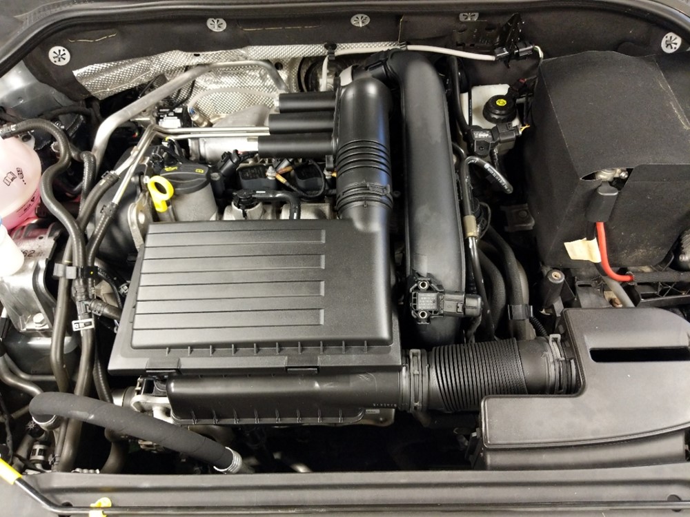 2016 Volkswagen Jetta - Engine