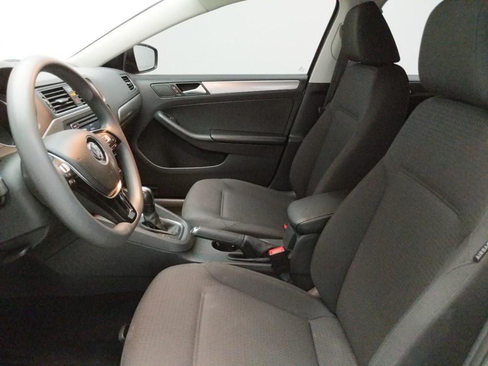 2016 Volkswagen Jetta - Driver Front Seat