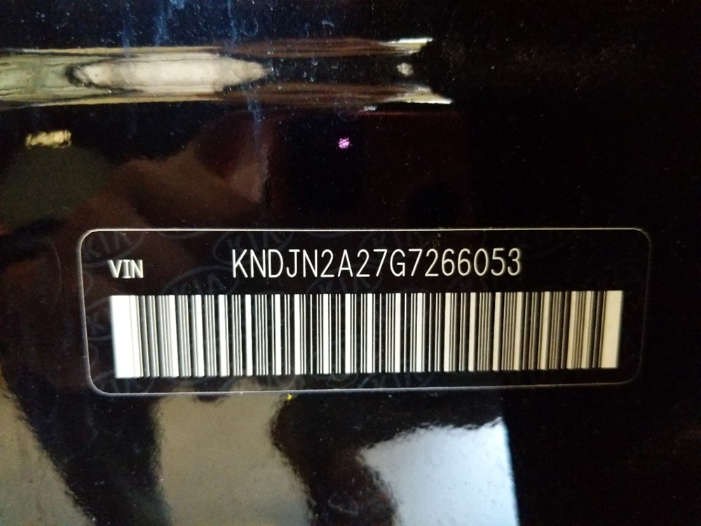 2016 Kia Soul - VIN Plate