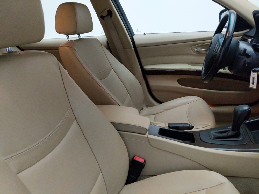 2011 BMW 328i - Passenger Front Seat