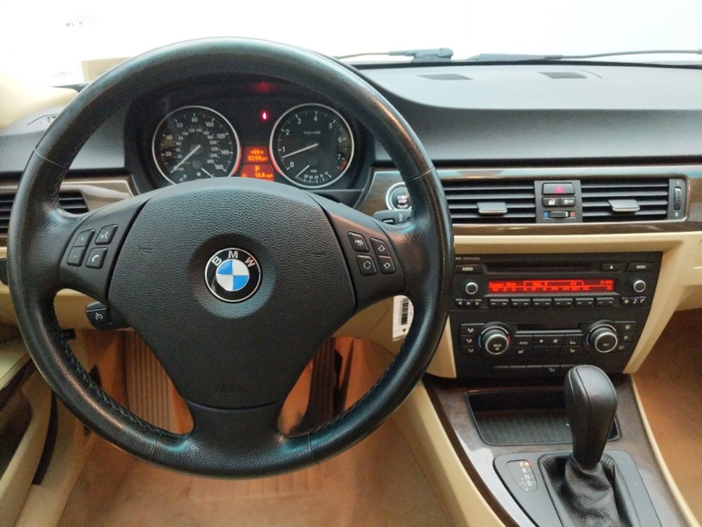 2011 BMW 328i - Driver Dash