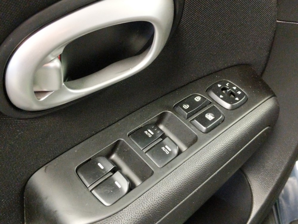 2015 Kia Soul - Driver Power Windows/Lock Control