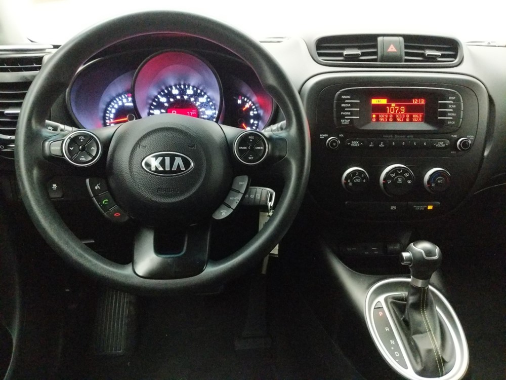 2015 Kia Soul - Driver Dash